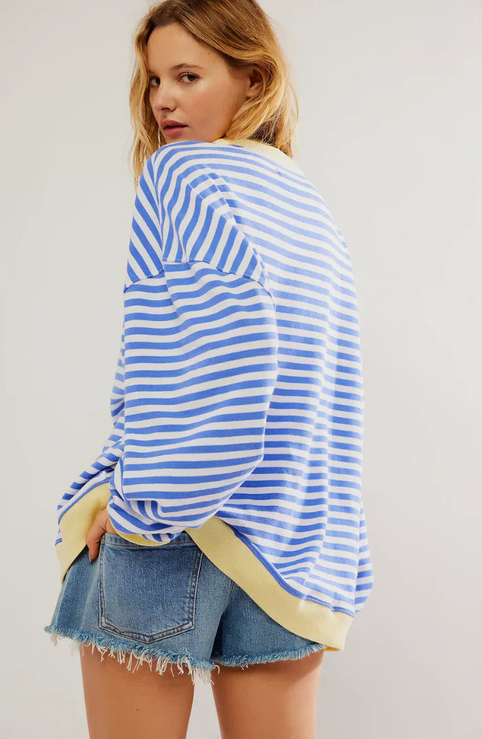 Mila Bluza Oversize – Wygodna Bluza z Klasycznymi Paskami i Kontrastowymi Szczegółami