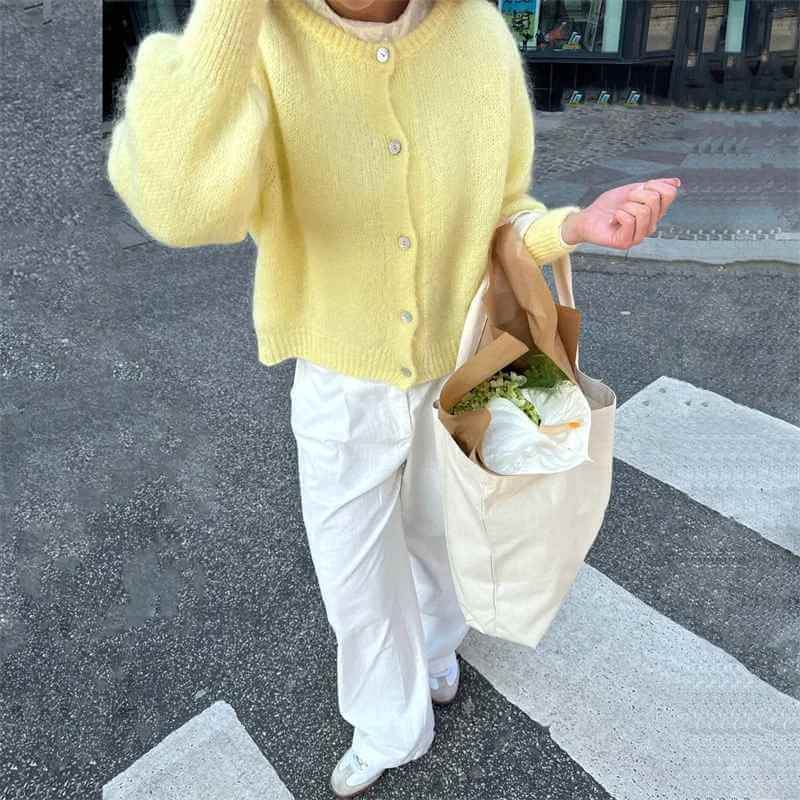 Addilyn Kardigan Damski – Miękki i Elegancki Sweter z Wygodnej Dzianiny na Zimę