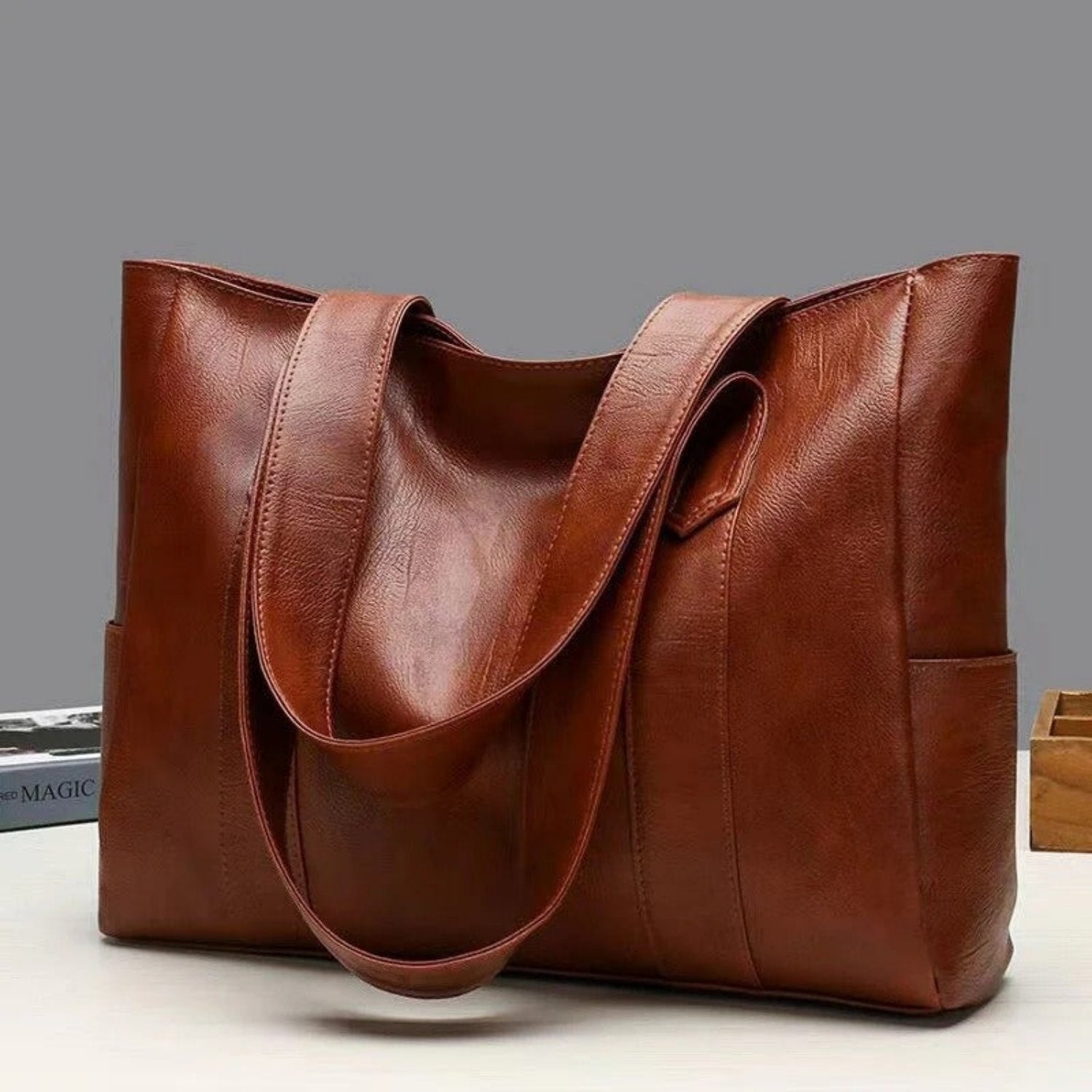 Aira Vintage Skórzana Torebka na Ramię – Klasyczna Elegancja & Praktyczność