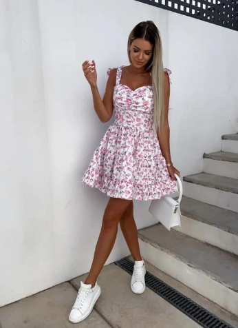 Damska sukienka boho Zoey - letnia sukienka bez rękawów z kwiatowym nadrukiem i przewiewnym, wygodnym krojem