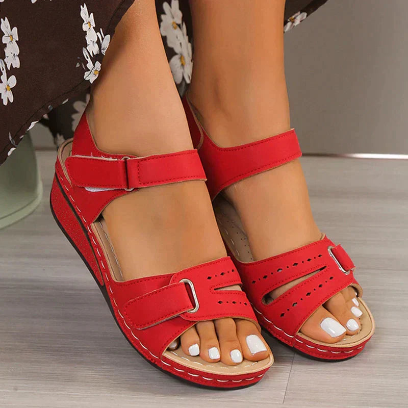 Callie Damskie Sandały – Eleganckie Letnie Buty z Regulowanym Zapięciem i Wygodnym Dopasowaniem