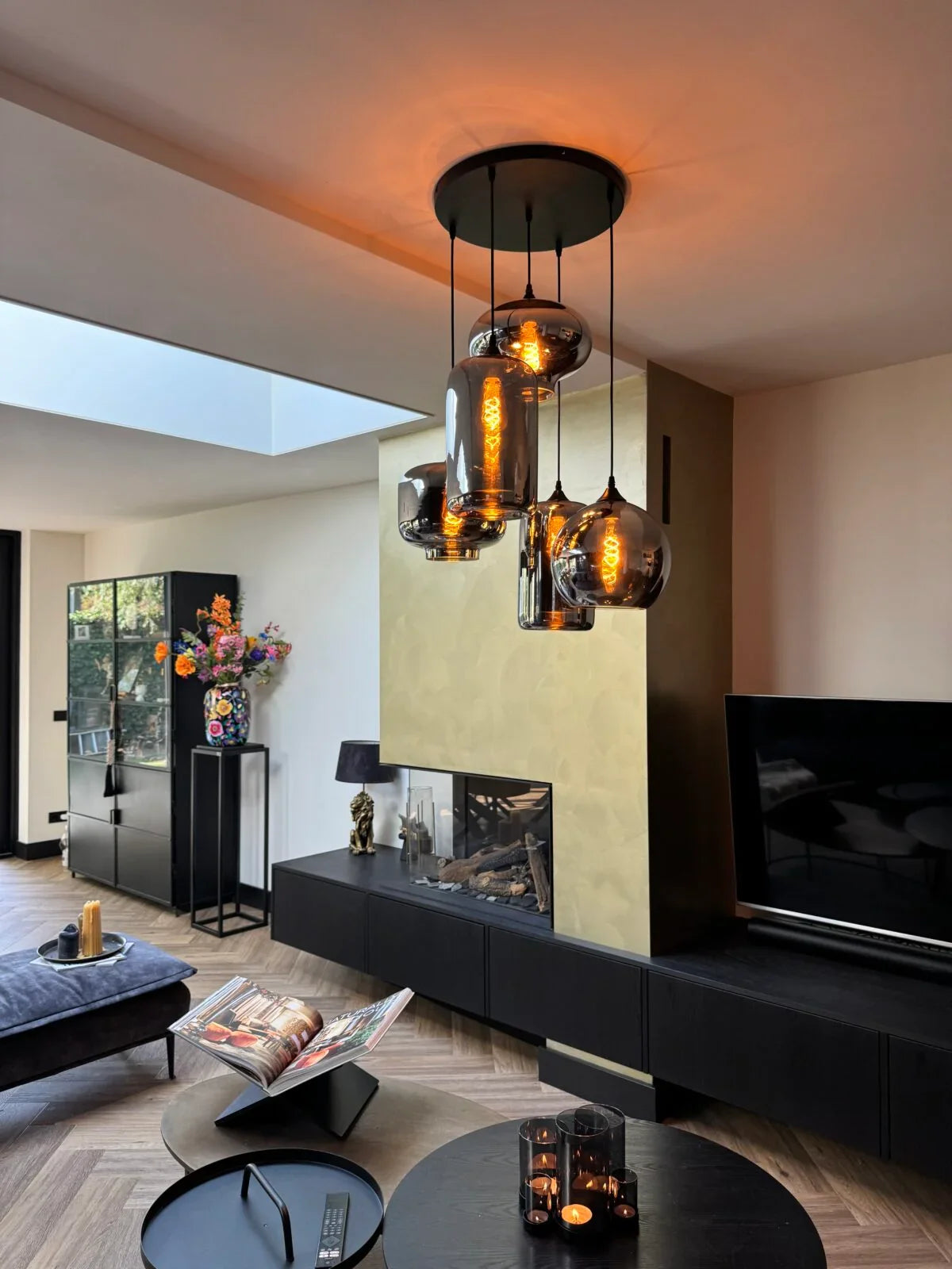 Lampa Wisząca 5-Punktowa Szklane Klosze Dymione Czarna Industrialna LED Salon Jadalnia